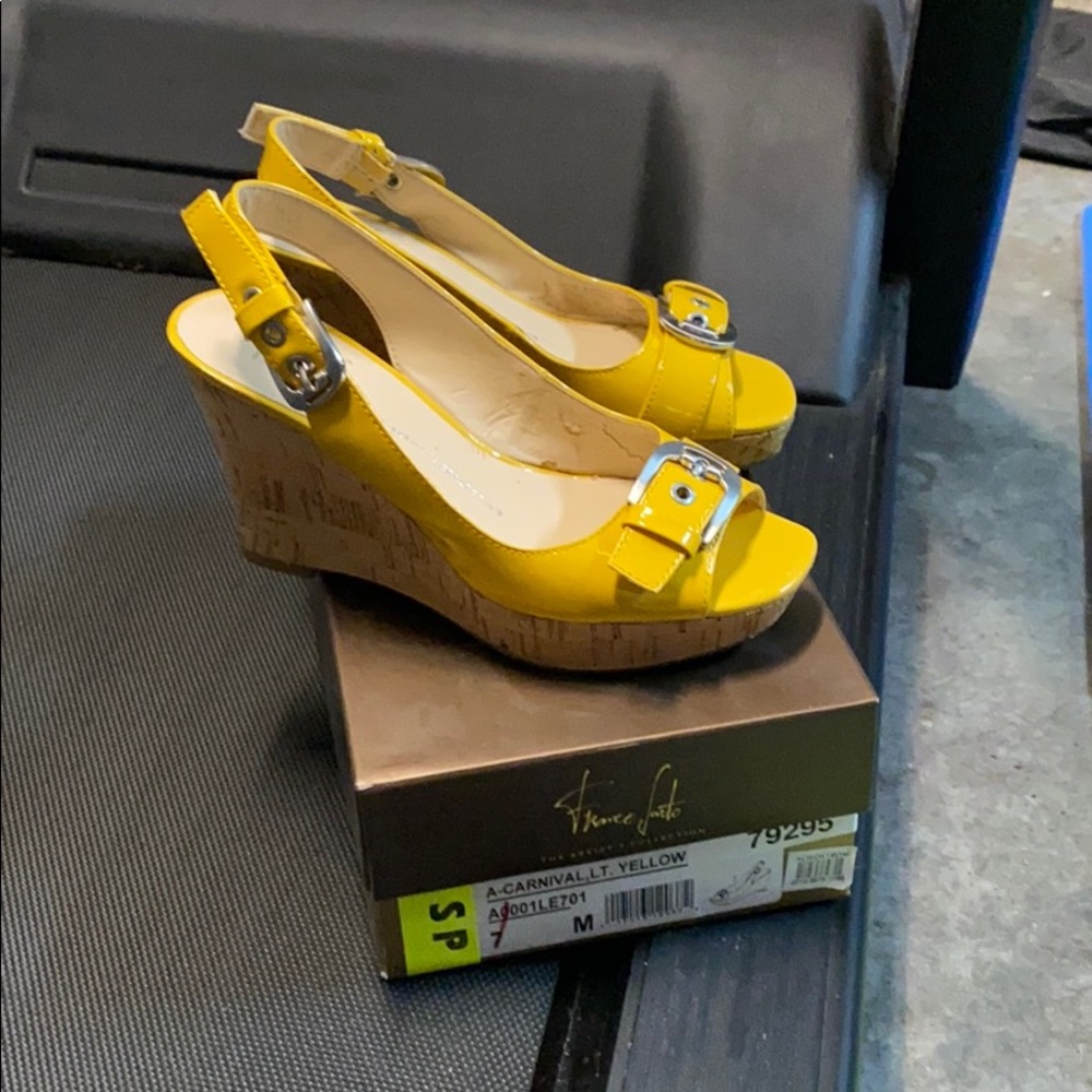 Franco sarto wedge sandals